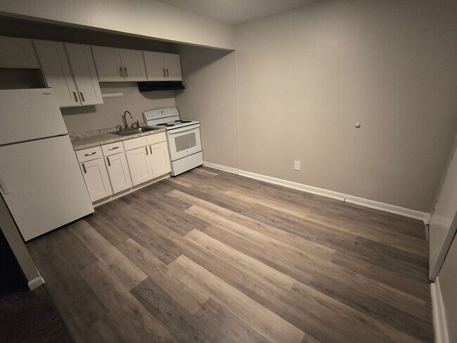 Interior Photo - Oak Hill Manor
