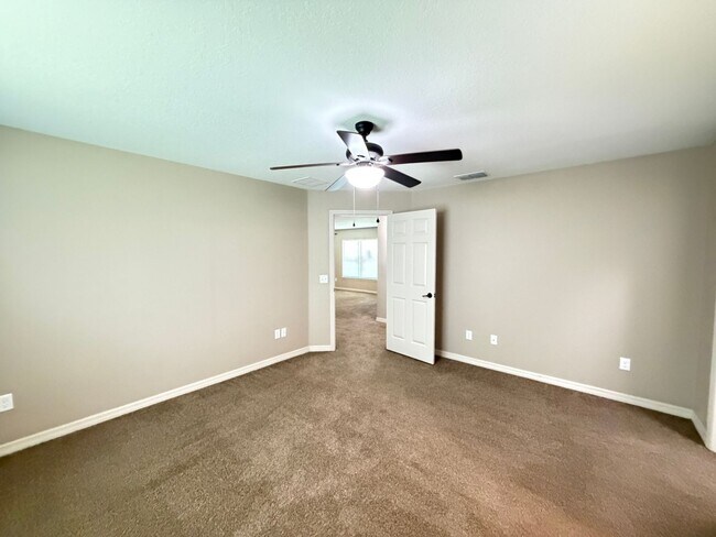 Building Photo - 2209 SW 156th Loop