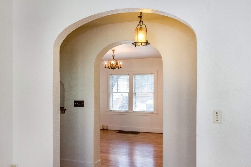 Building Photo - 216 Melrose Ct