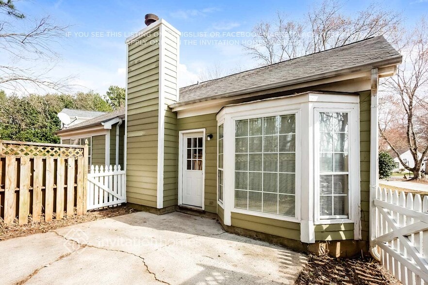 Building Photo - 9224 Stone Abbey Pl