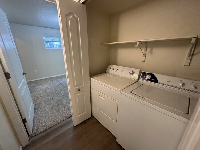 Building Photo - "Charming 2-Bed, 2-Bath Haven in Boise – Spacious 985 Sq Ft Retreat!"