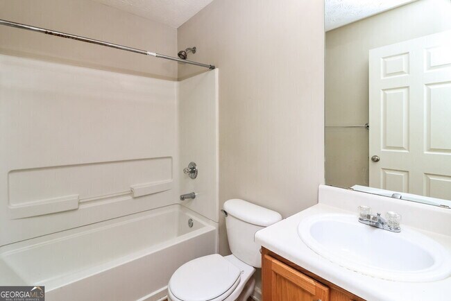 Building Photo - 222 Arbor Creek Dr