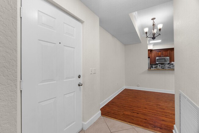 Building Photo - 1108 Renaissance Way