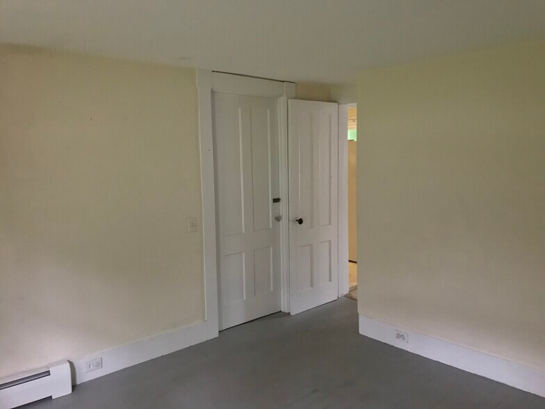 Building Photo - 51 Andover St