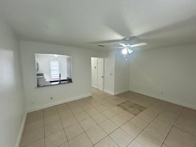 Building Photo - 5057 Breckenridge Pl