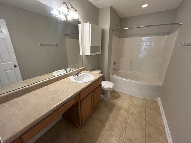 Building Photo - New Move In Special-$300 off first month's rent. Move In Ready Home in Prime Madison Location!