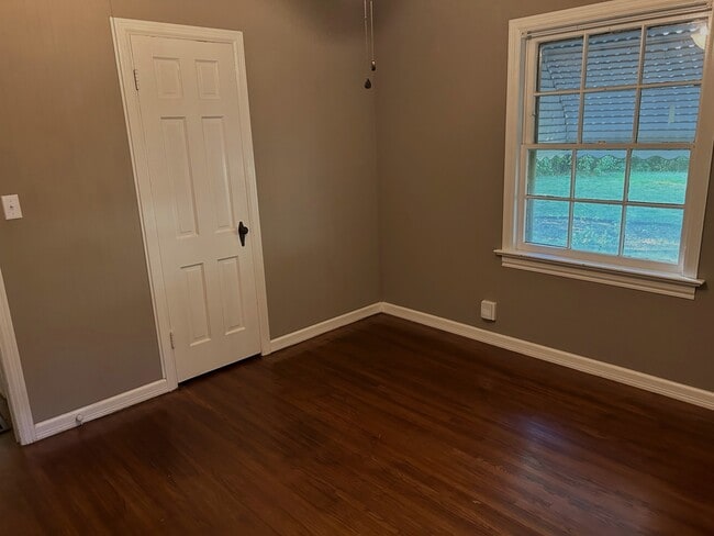 Building Photo - 4514 E 4th Pl