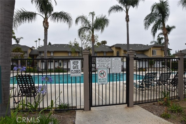 Building Photo - 630 W Palm Ave