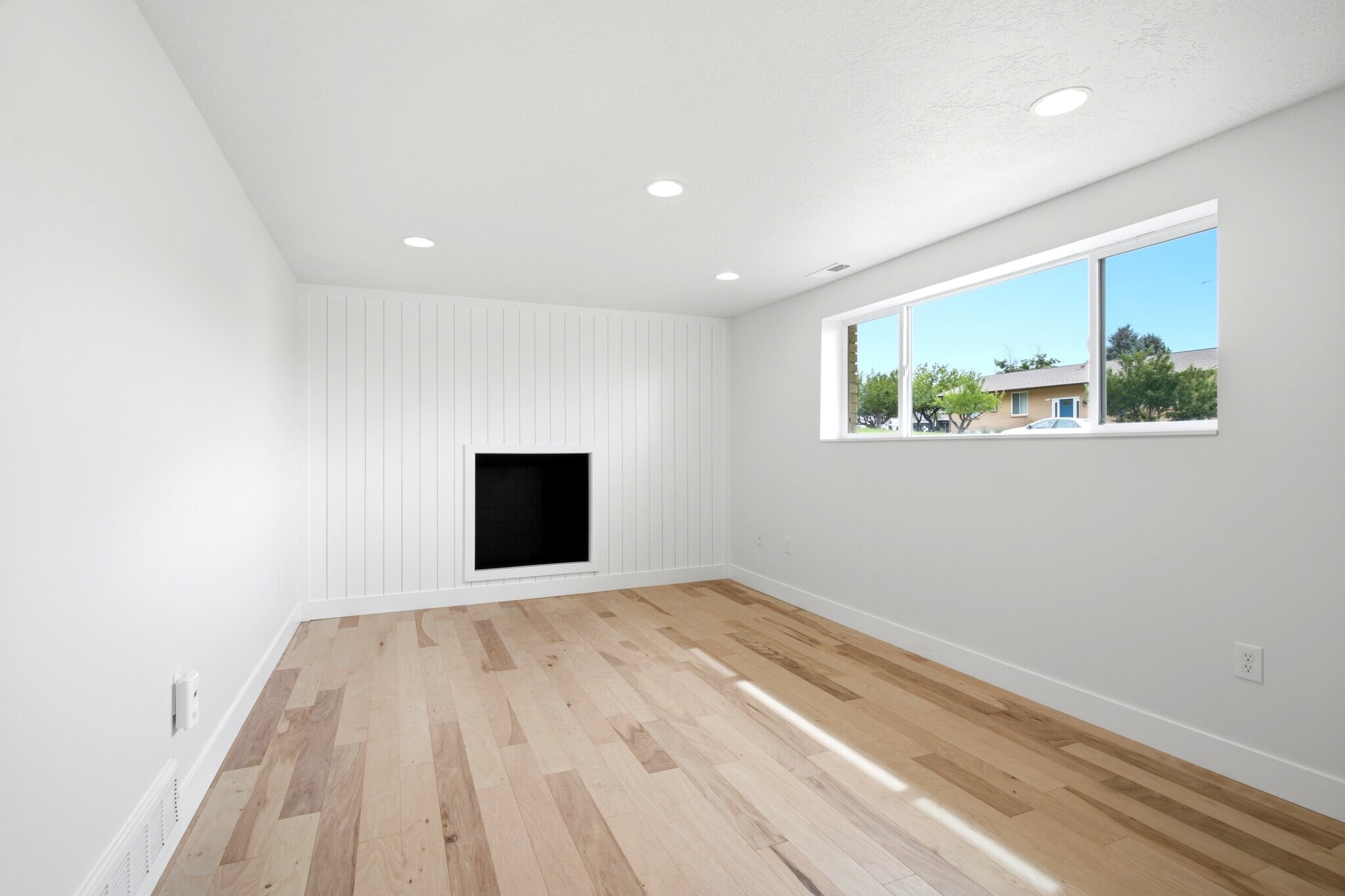 Building Photo - 3483 S 100 W
