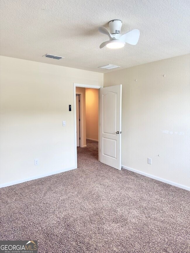 Building Photo - 124 Teakwood Dr