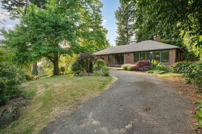 Building Photo - 4Bd/2Ba Seattle House