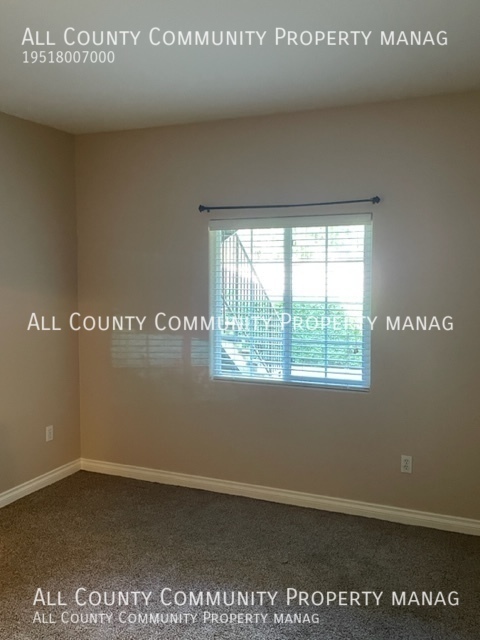 Building Photo - Remodeled 2 Bed, 2 Bath Condo in Murrieta!