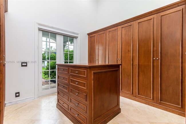 Building Photo - 1309 Middle River Dr