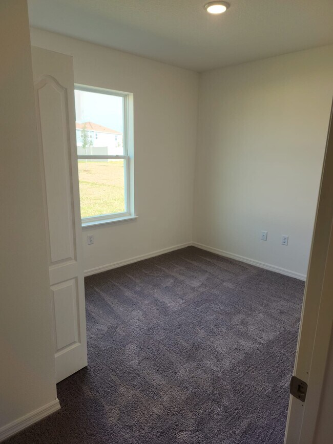 Building Photo - 1166 Oak Bluff Dr