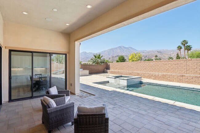 Building Photo - 57825 Stone Creek Trail W