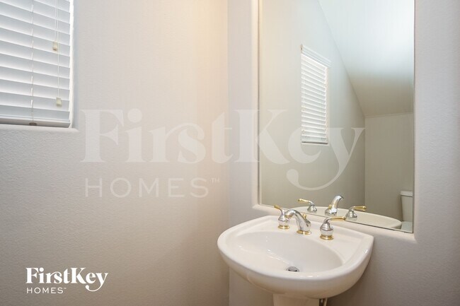 Building Photo - 10387 Howling Coyote Ave