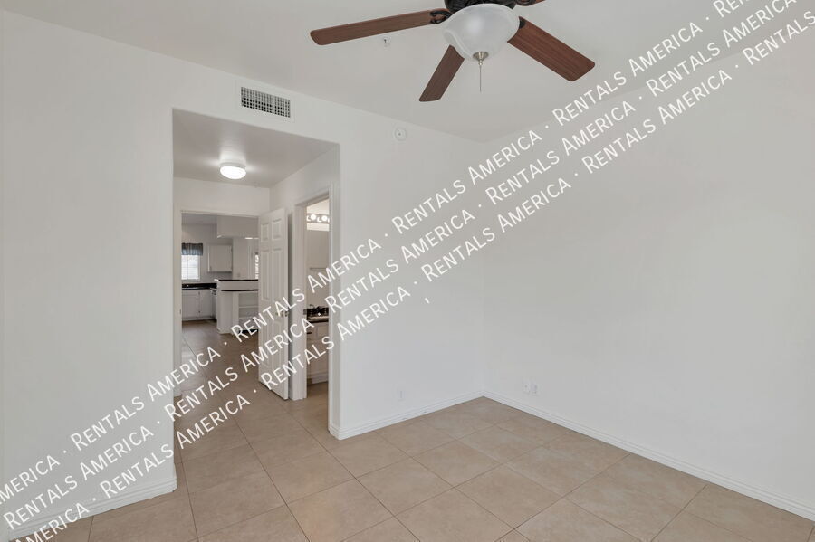 Building Photo - 9253 N Firebrick Dr