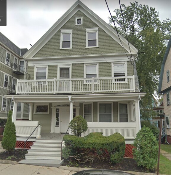 Building Photo - 81 College Ave