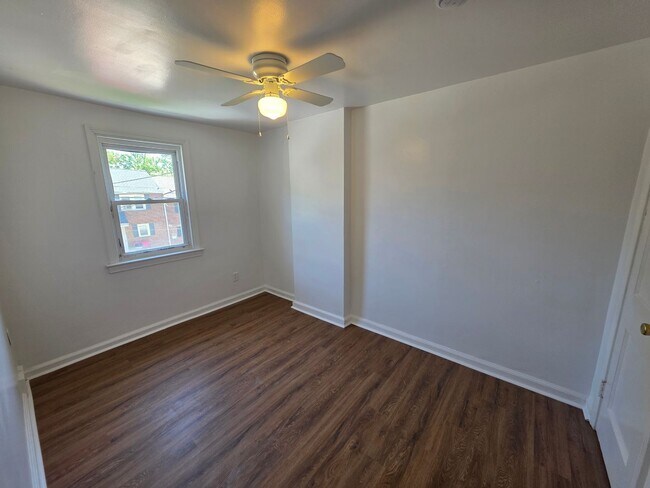 Building Photo - 17 Paynter Dr