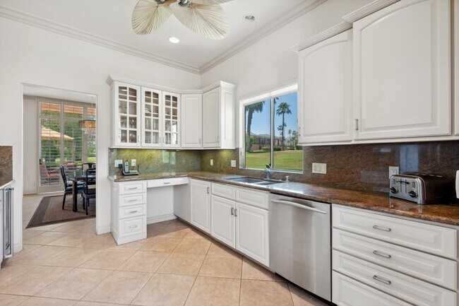 Building Photo - 47157 El Menara Cir