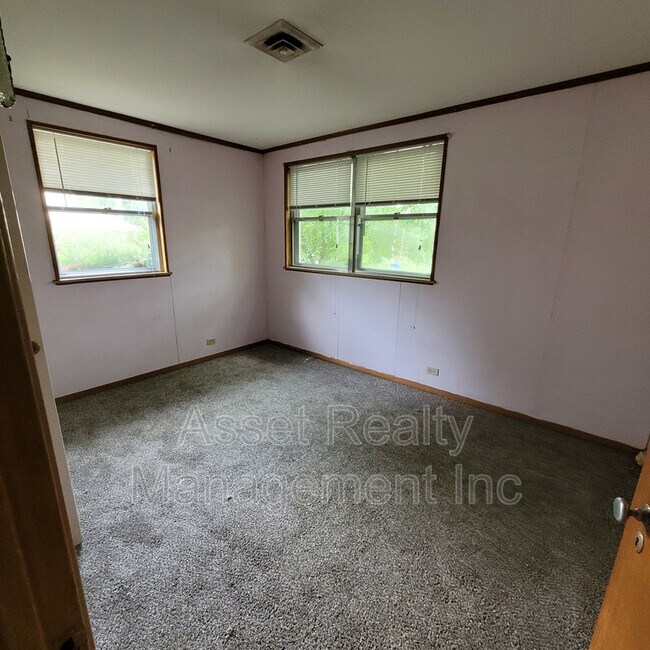 Building Photo - 119 Parsons Rd