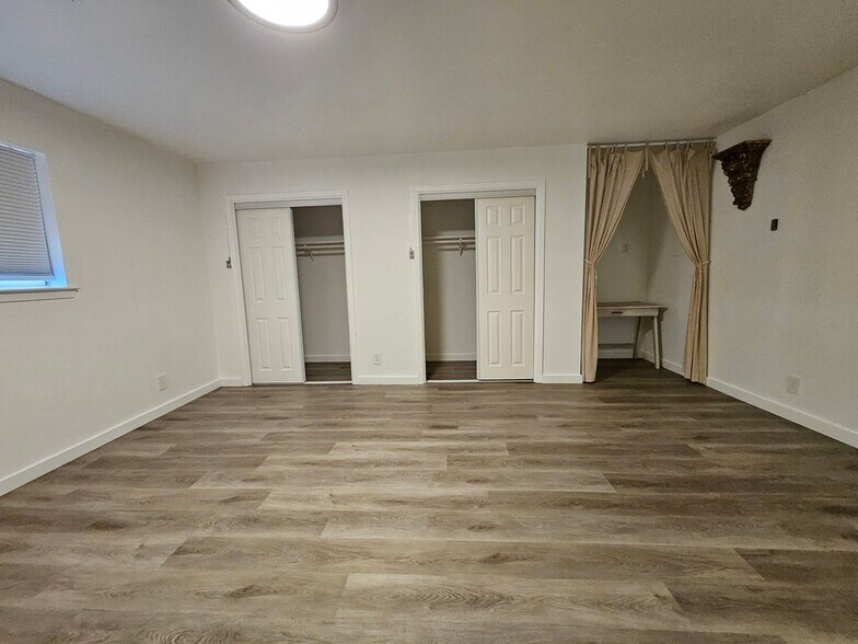 Building Photo - 1515 Desert Quail Ln