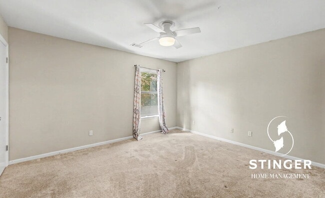 Building Photo - 20 Battery Ln