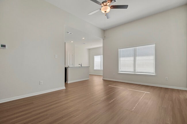 Building Photo - 452 Beechwood Hacienda Dr