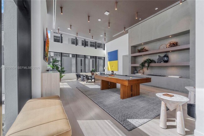Building Photo - 225 N Miami Ave