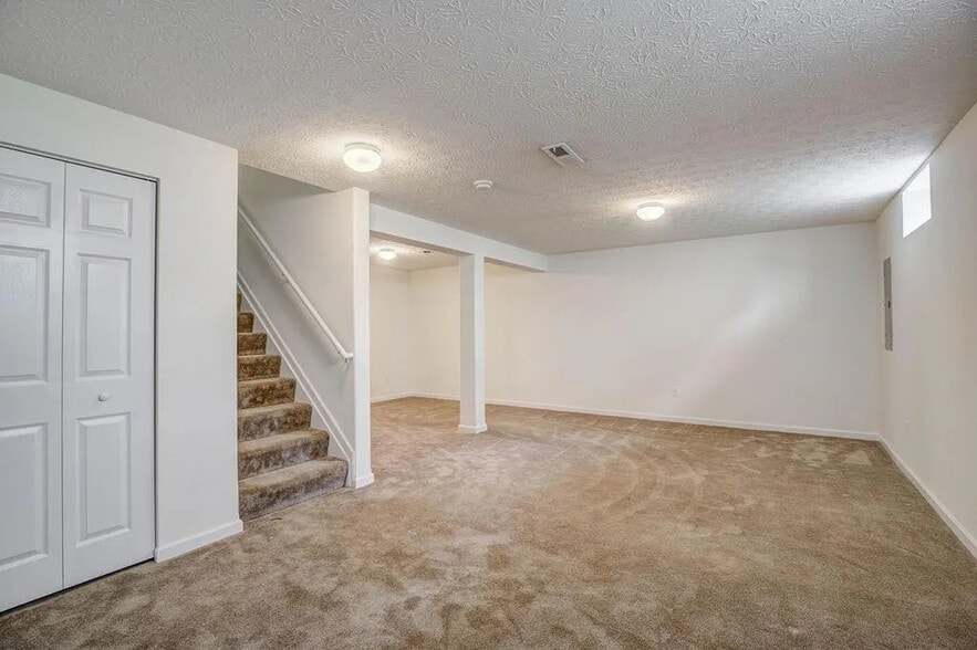 Building Photo - 4731 Springwood Ct