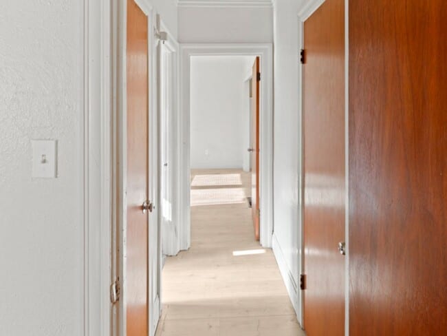 Building Photo - Great 2 bedroom Home