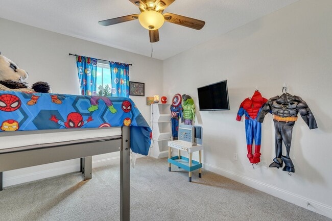 Building Photo - AVAILABLE NOVEMBER (PET FRIENDLY)