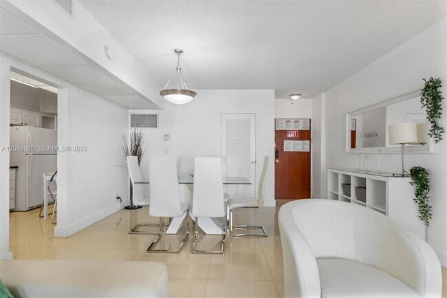 Building Photo - 3801 S Ocean Dr