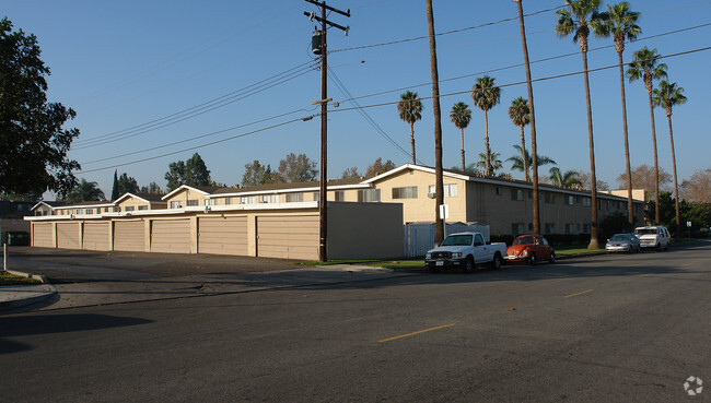 Building Photo - Bel Air Apartments