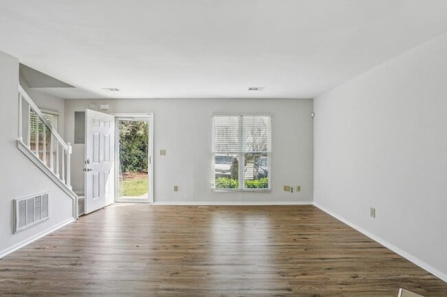 Building Photo - 1509 Kilmuir Way