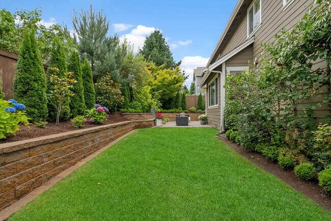 Building Photo - 11311 66th Ave