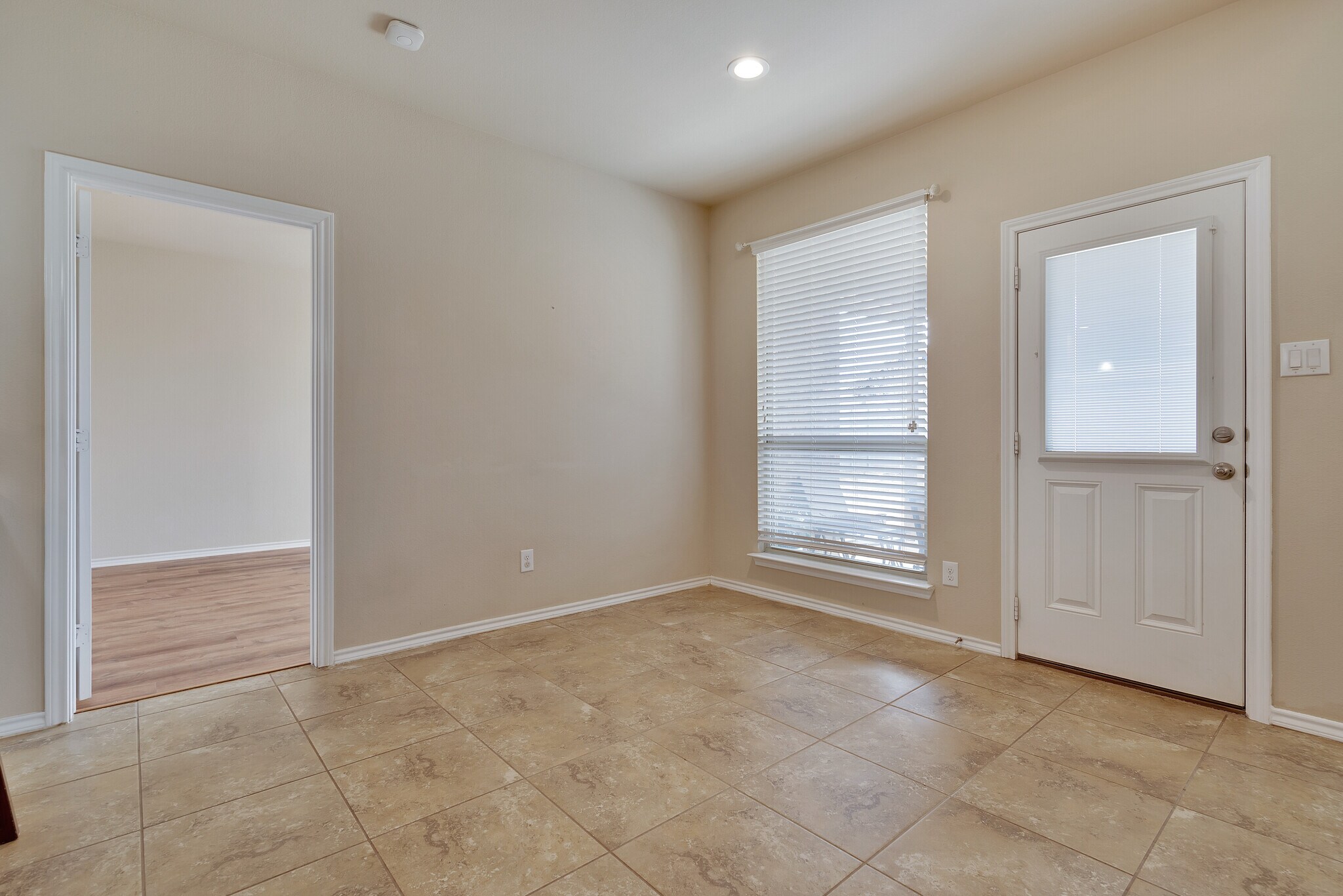 Building Photo - 117 Oakmont Dr