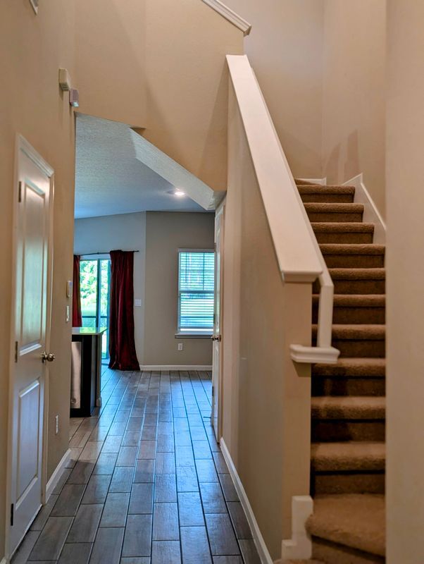 Building Photo - 10305 Alder Creek Ln
