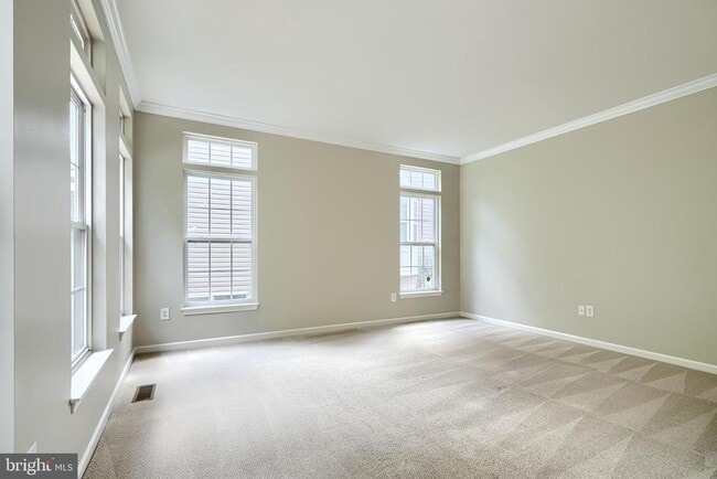 Building Photo - 7211 Lyndsey Way