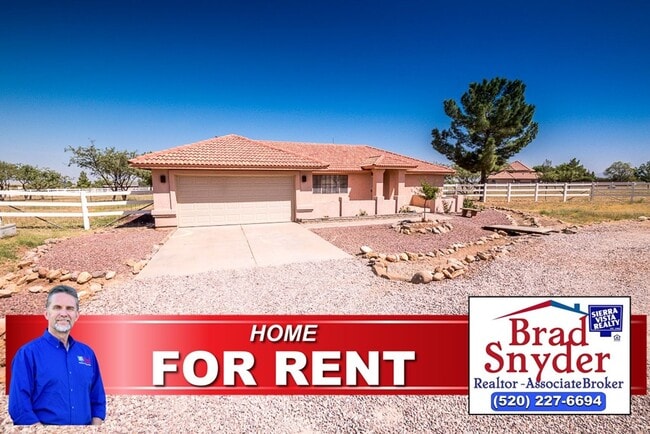 Primary Photo - Large Home in Quiet Area, 3 Bedroom, 2 Bat...