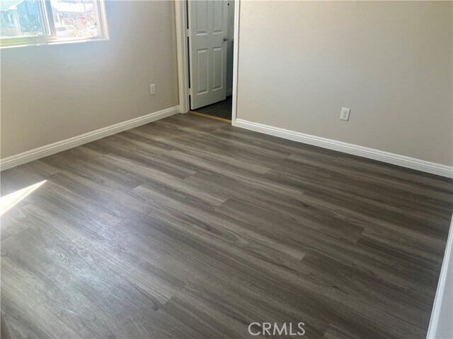 Building Photo - 1633 E 45th St