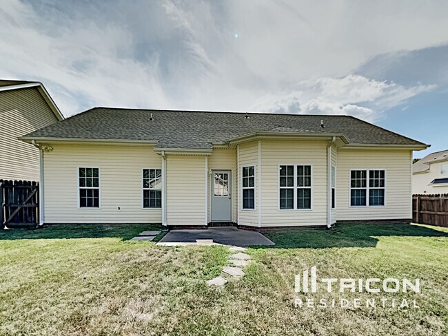 Building Photo - 5920 Patricia Ryan Dr