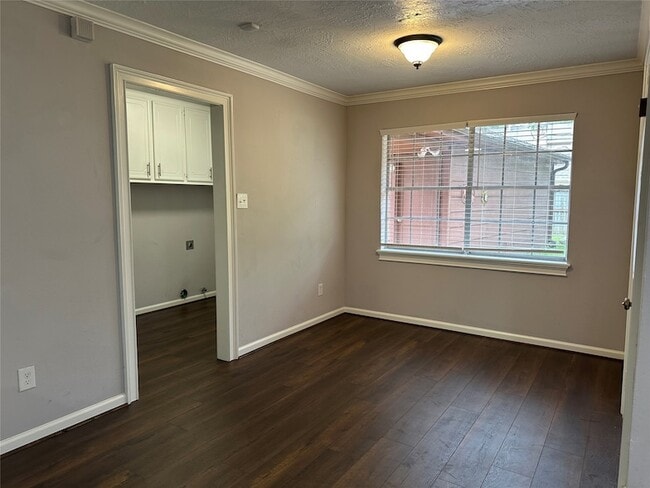 Building Photo - 11610 Cypresswood Dr