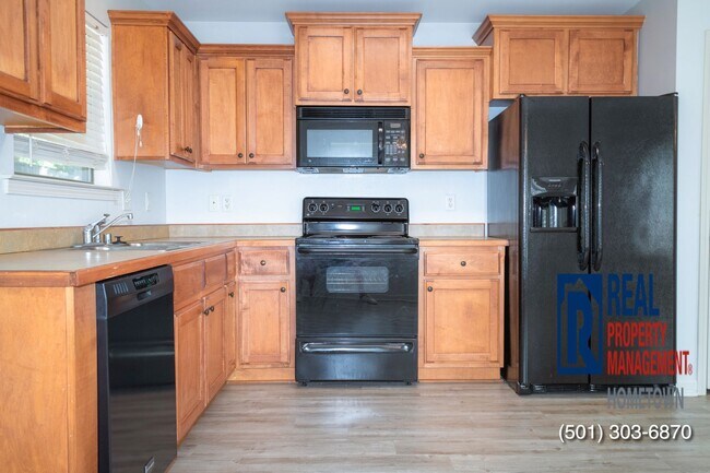 Building Photo - 104 Austin Ln