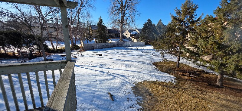 Building Photo - 9231 Queens Garden N