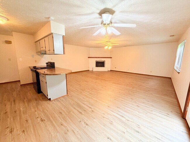 Building Photo - 378 Boonesboro Rd