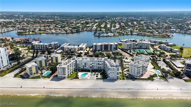 Building Photo - 3443 Gulf Shore Blvd N