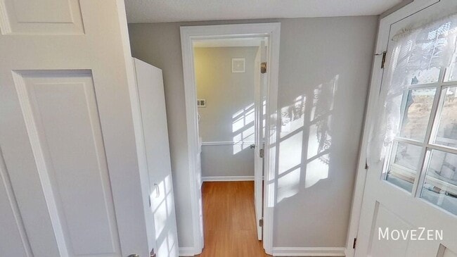 Building Photo - 1020 Wofford Ln