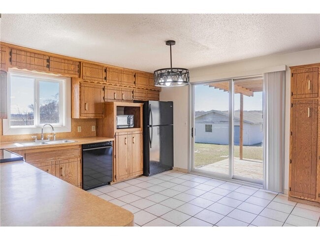 Building Photo - 5690 County Rd 10