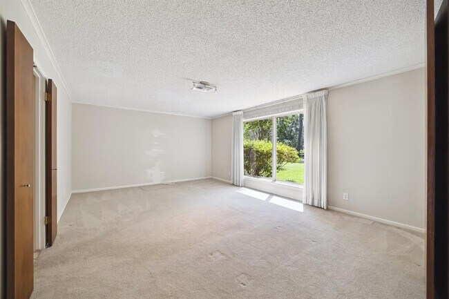Building Photo - 780 Kuhlman Rd